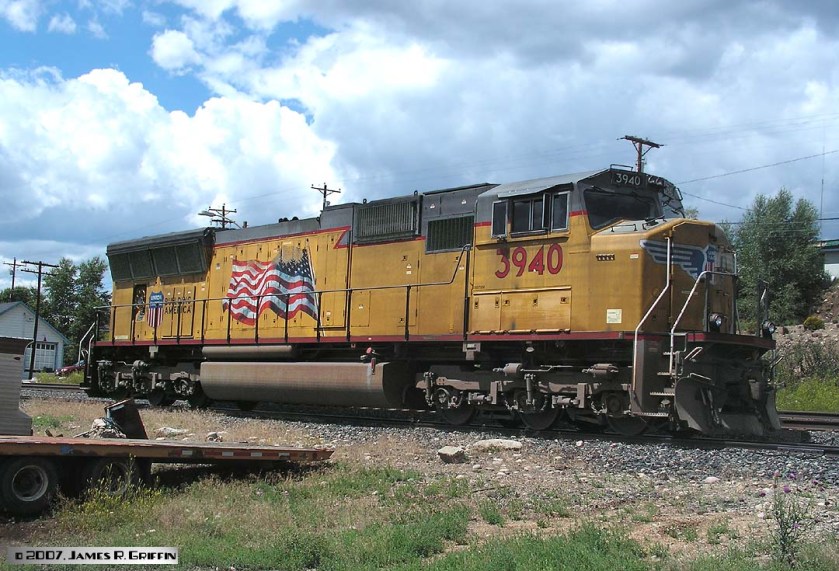 UP3940-RightFront