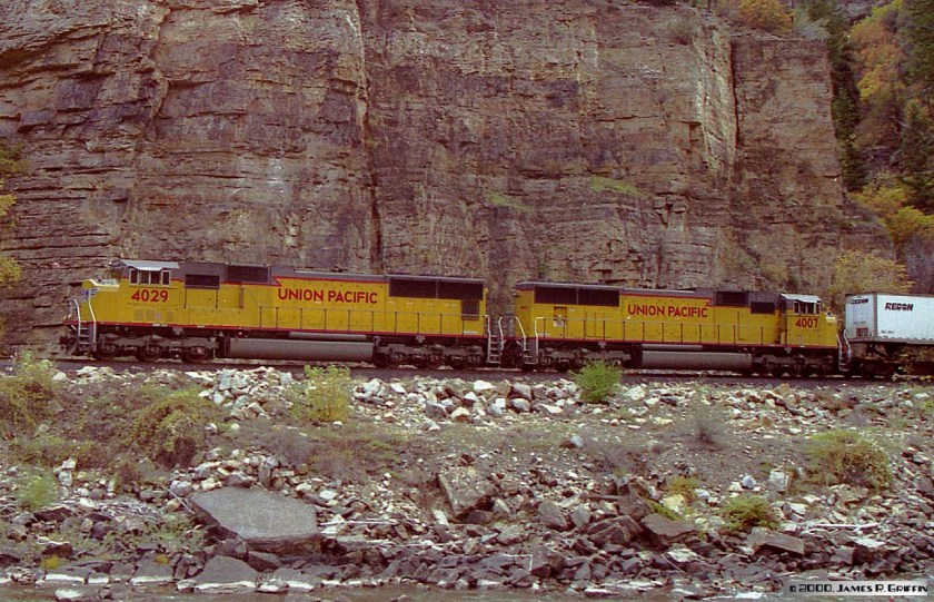 UP4029_4007