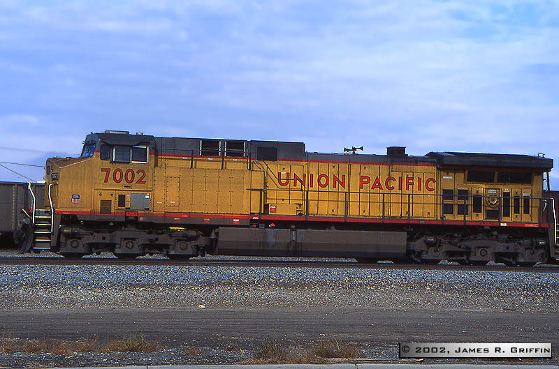 UP7002