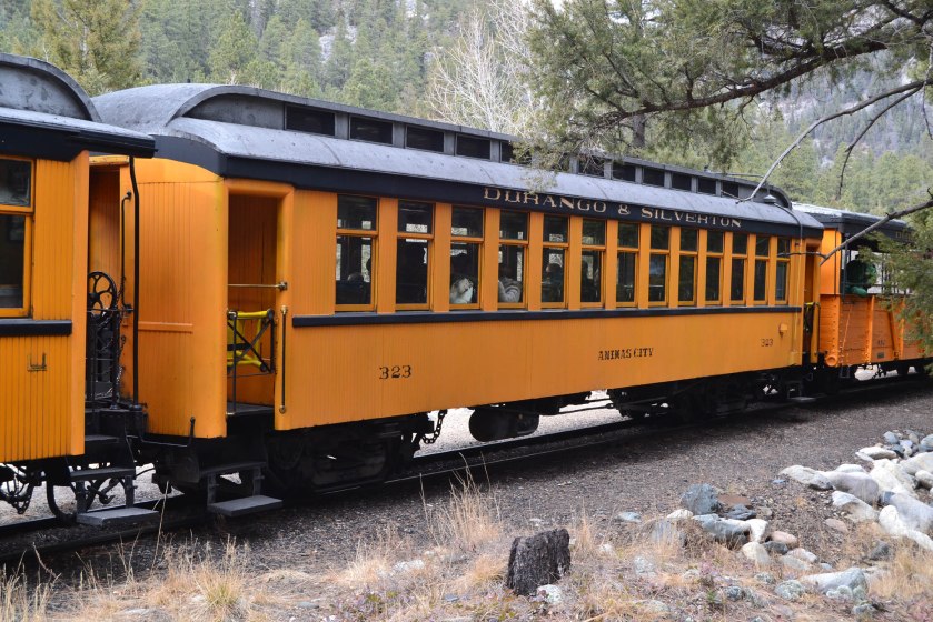 Coach323-ANIMAS_CITY