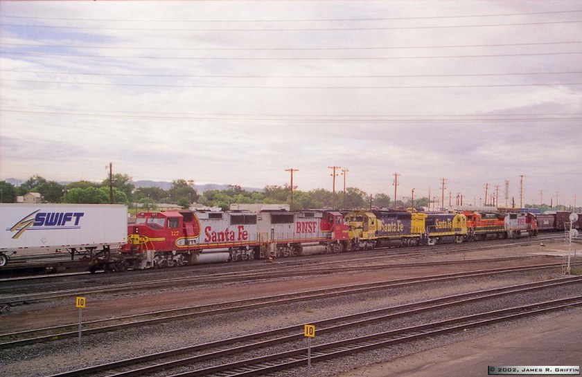 BNSF-CrewChangeBelen-2