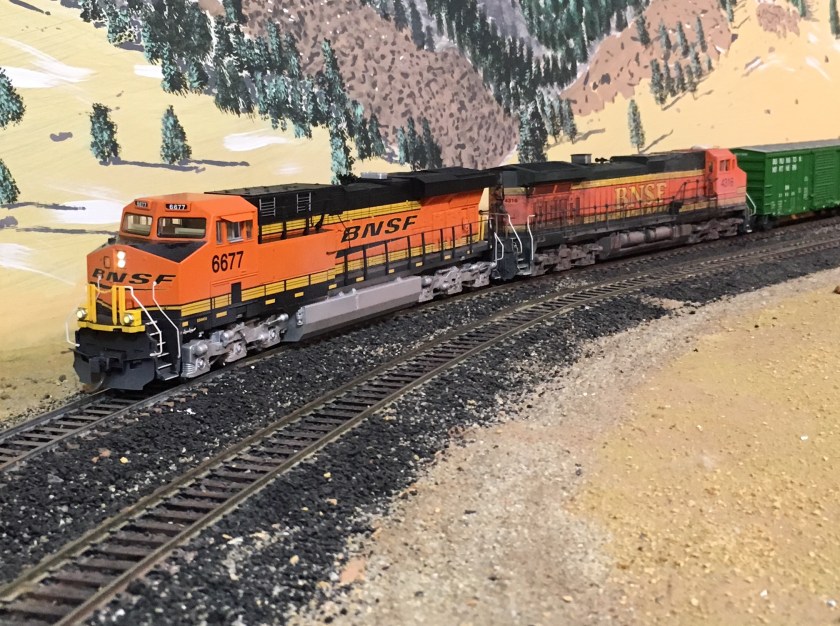 La Plata Division: BNSF 6677 4316