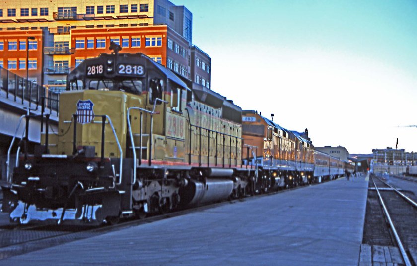 UP 2818 Ski Train